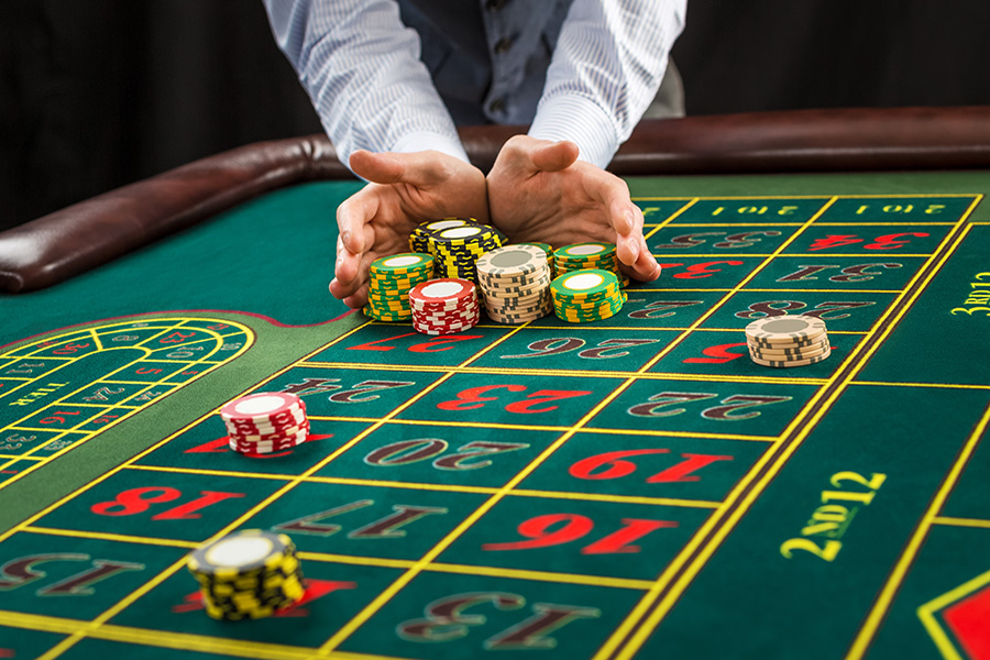 Experience the Thrill of Single Deck Blackjack at HomePlay Casino